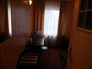 Отель Azymut Hotel & Restaurant Andrespol Одноместный номер с собственной ванной комнатой-1